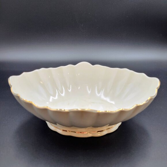 Teleflora Gifts Scalloped Bowl Oval Gold Trim Cream Vintage Serving Dish Read - Picture 1 of 9